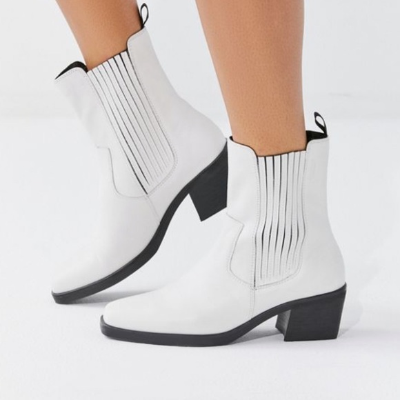 vagabond simone boots white